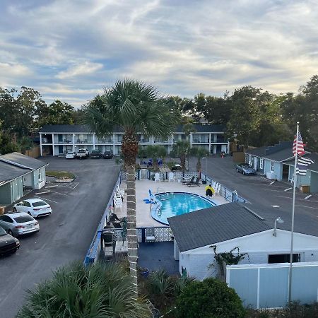 Gulf Coast Inn Gulf Breeze Exteriör bild