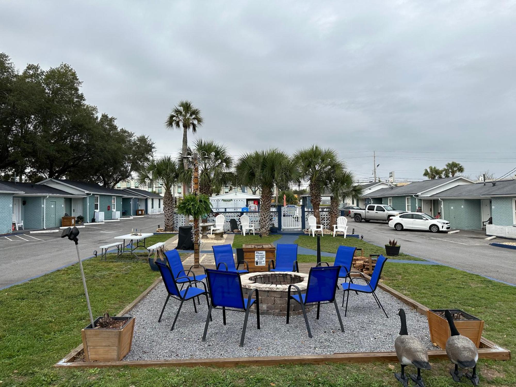 Gulf Coast Inn Gulf Breeze Exteriör bild